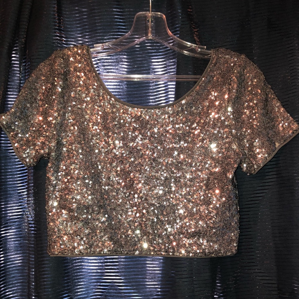 Forever21 Sequence crop top ✨